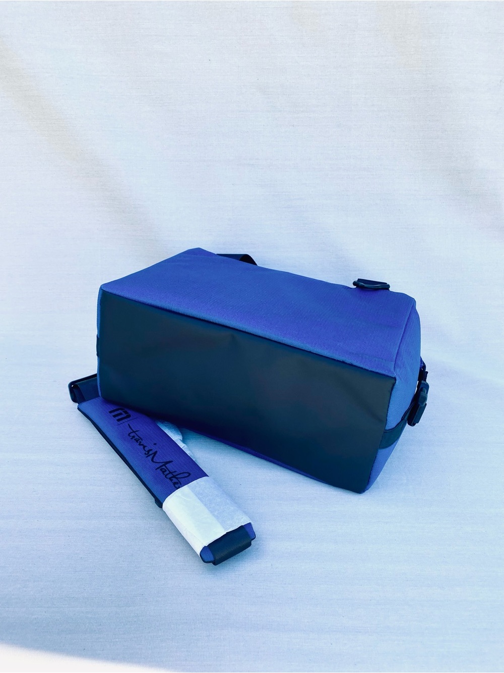 Travis Mathew Blue Chill'n 12-Can Cooler - Picture 2 of 6